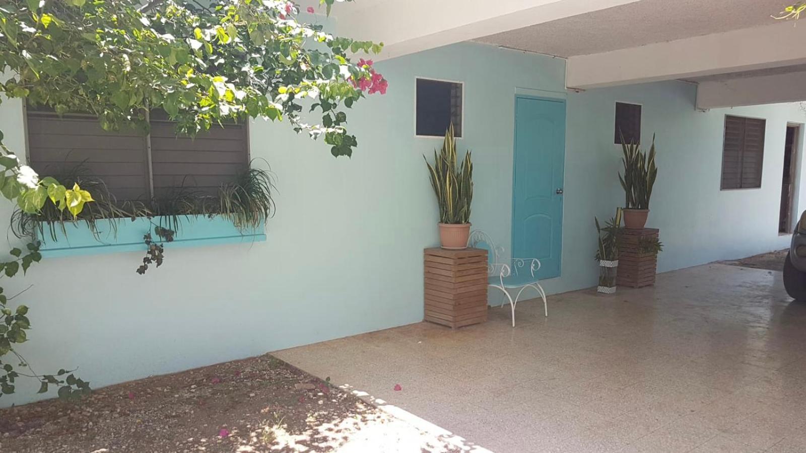 Ancella'S Garden Apartment-Beach-5Min Drive, 1 Hr Montego Bay, 25 Mins Ocho Rios, Continental Breakfast Runaway Bay Buitenkant foto