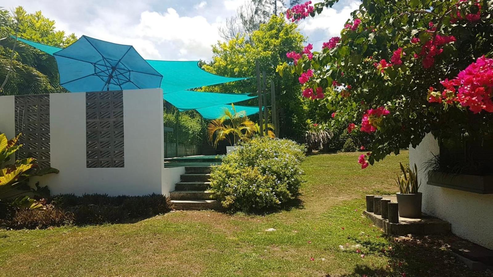 Ancella'S Garden Apartment-Beach-5Min Drive, 1 Hr Montego Bay, 25 Mins Ocho Rios, Continental Breakfast Runaway Bay Buitenkant foto