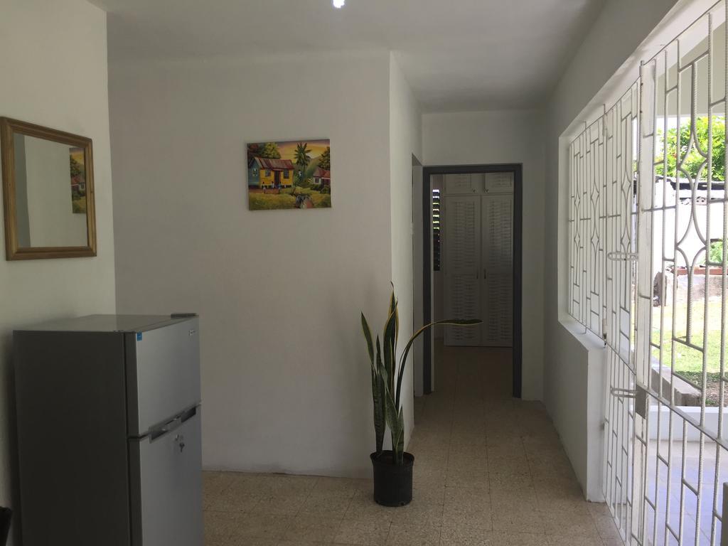 Ancella'S Garden Apartment-Beach-5Min Drive, 1 Hr Montego Bay, 25 Mins Ocho Rios, Continental Breakfast Runaway Bay Buitenkant foto